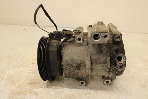 COMPRESSEUR DE CLIMATISATION HYUNDAI I20 DIESEL - Vue 2